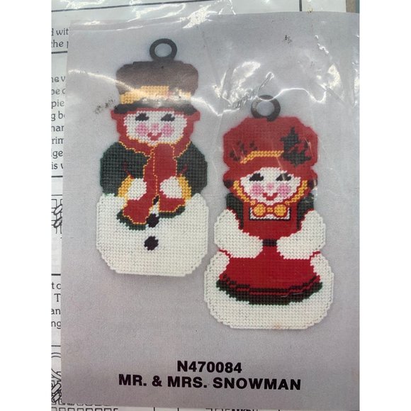 Vintage Needle Craft Canvas Cross Stitch Kit MR & MRS Snowman - Picture 1 of 3